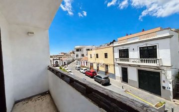 Property slide 9