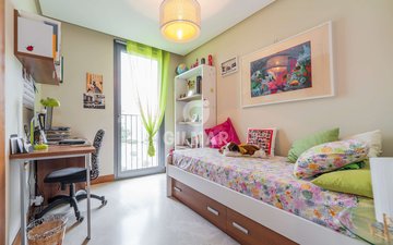 Property slide 10