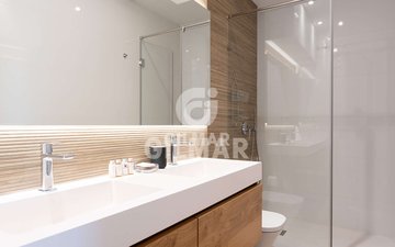 Property slide 18