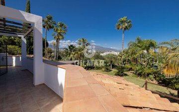 Property slide 43