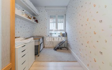 Property slide 14