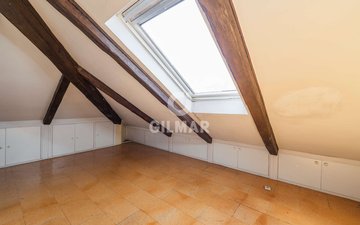 Property slide 21