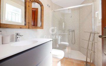 Property slide 31
