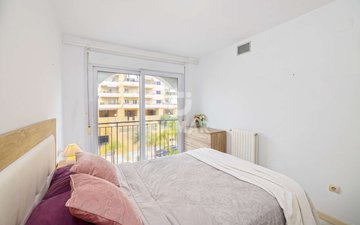 Property slide 25