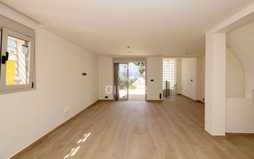 Property slide 22