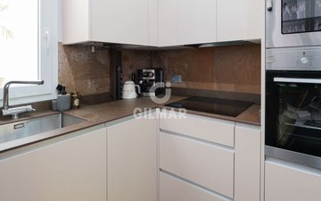 Property slide 17