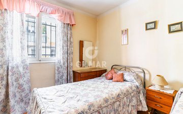 Property slide 22