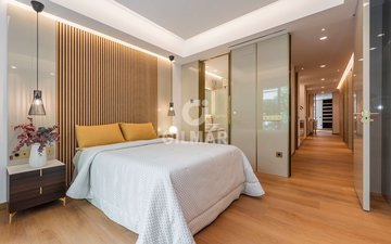 Property slide 32