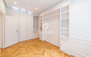 Property slide 32