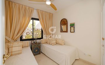 Property slide 22
