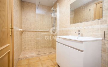 Property slide 23