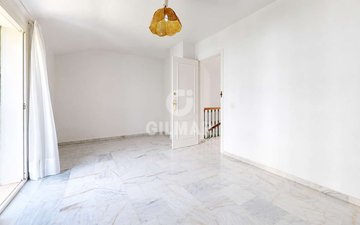 Property slide 31