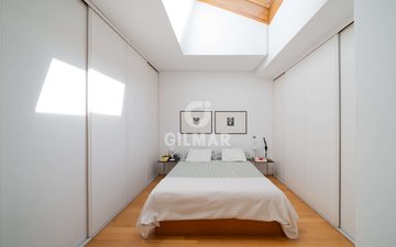 Property slide 32