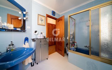 Property slide 20