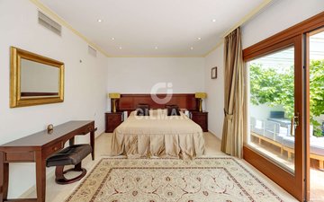 Property slide 18
