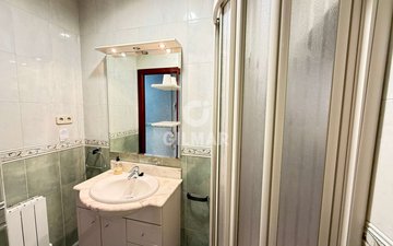 Property slide 17