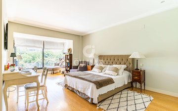 Property slide 17