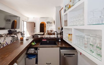 Property slide 14