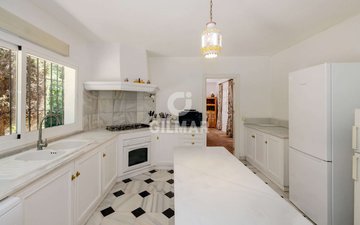 Property slide 24