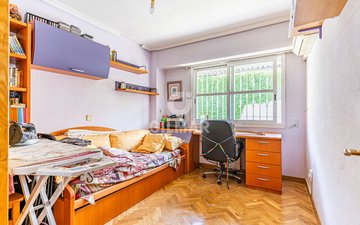 Property slide 20