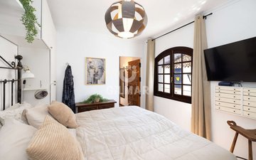 Property slide 18