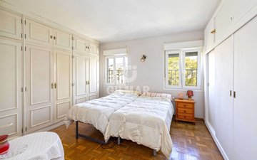 Property slide 25