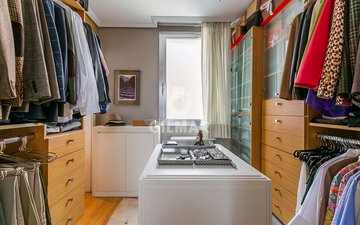 Property slide 25