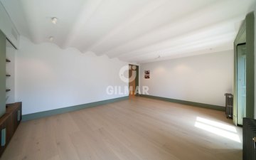 Property slide 4