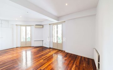 Property slide 22