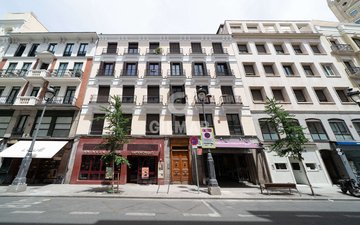 Property slide 40