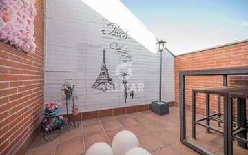 Property slide 20