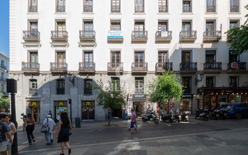 Property slide 40