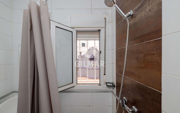 Property slide 25