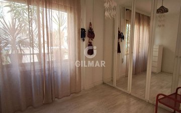 Property slide 16