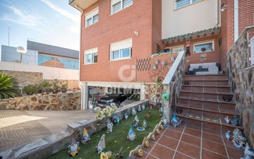 Property slide 26