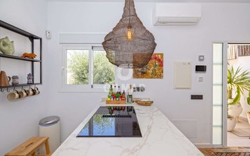 Property slide 19