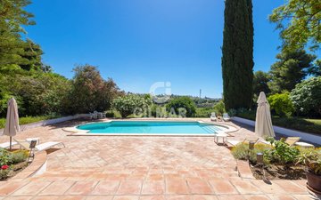 Property slide 42