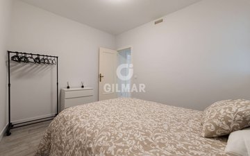 Property slide 14