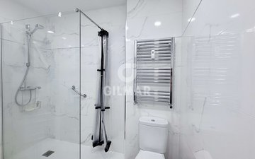 Property slide 44