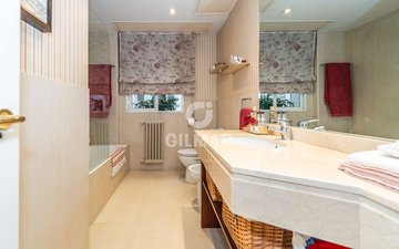 Property slide 20