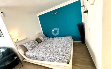 Property slide 16