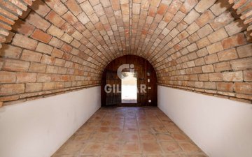 Property slide 44