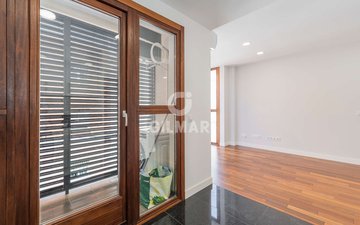 Property slide 21