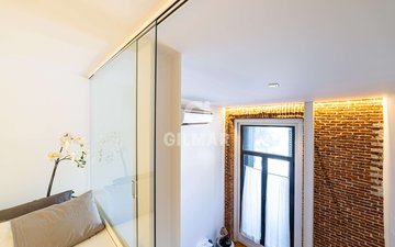 Property slide 32