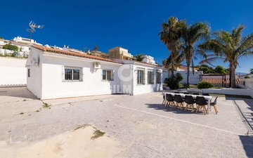 Property slide 42