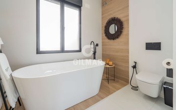 Property slide 22