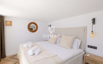 Property slide 33