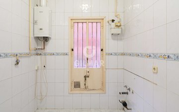 Property slide 21
