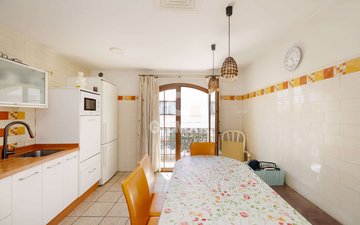 Property slide 20