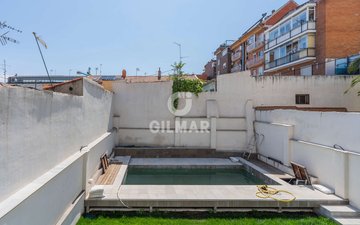 Property slide 10